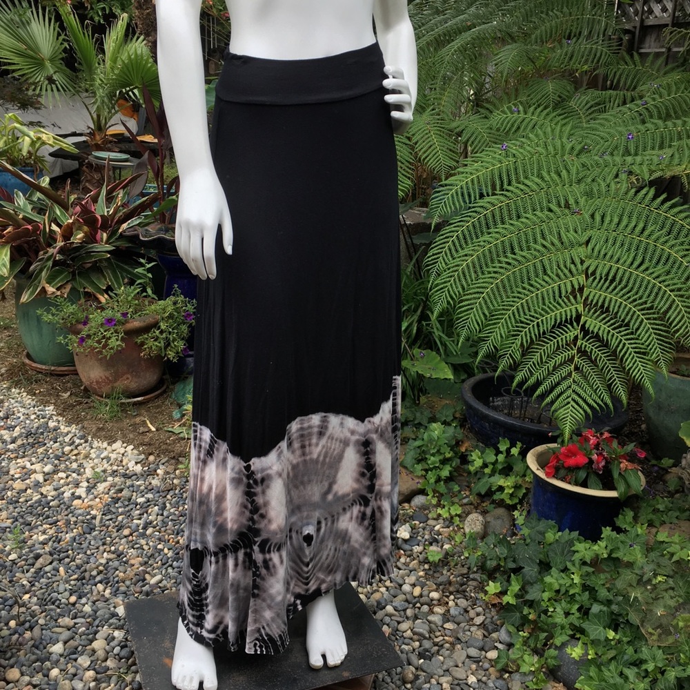 HODGES COLLECTION Modal Tie-Dyed Skirt/Dress